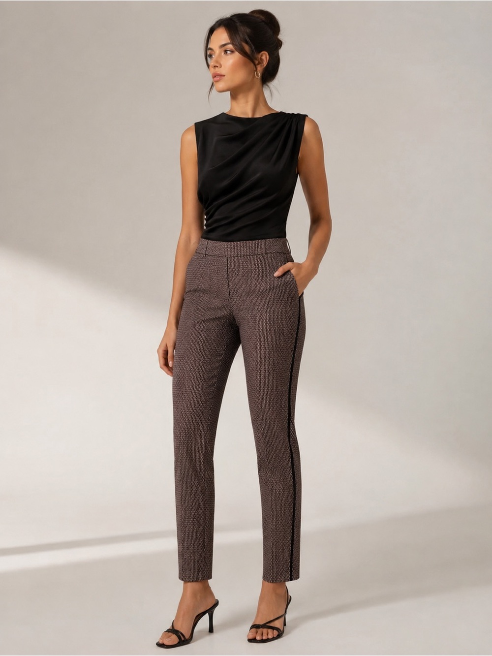 NWOT Slim Ankle Pants